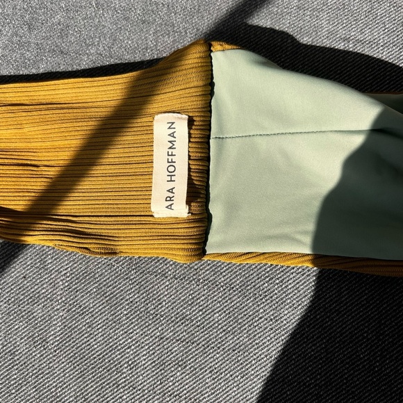 Mara Hoffman Abigail Bikini top - size M - Olive - Picture 5 of 8